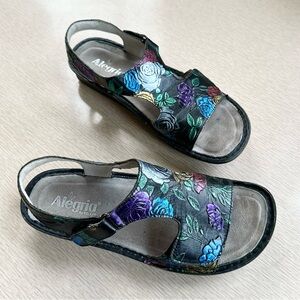 ALEGRIA Viki Workwomanship Sandal - Size 10
